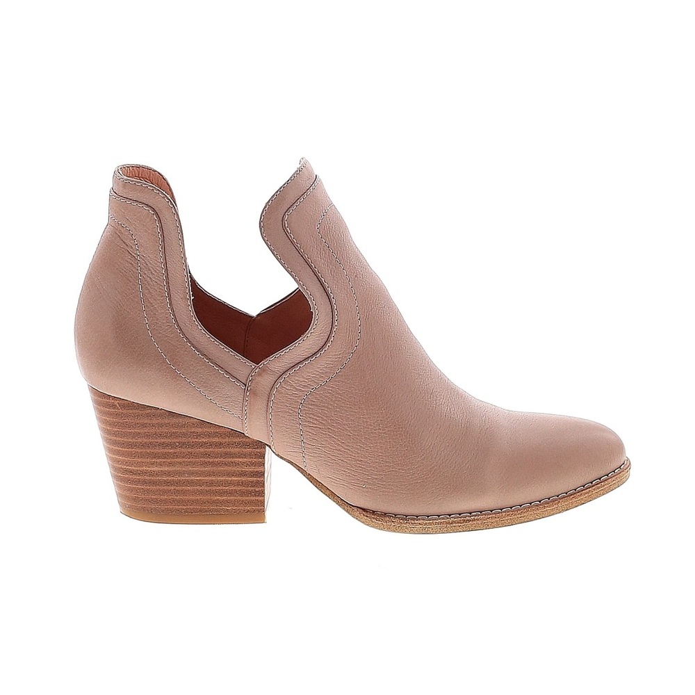 Silent D tan leather ankle boot